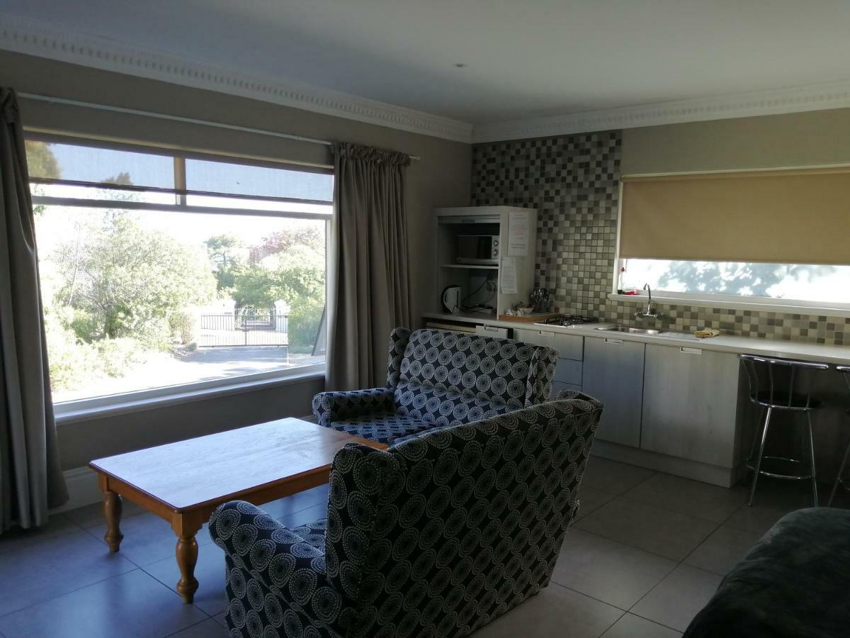 Mooring House Hotel Somerset West Room photo